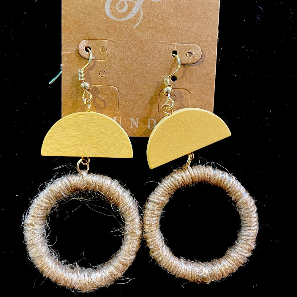 Plunder vintage earrings